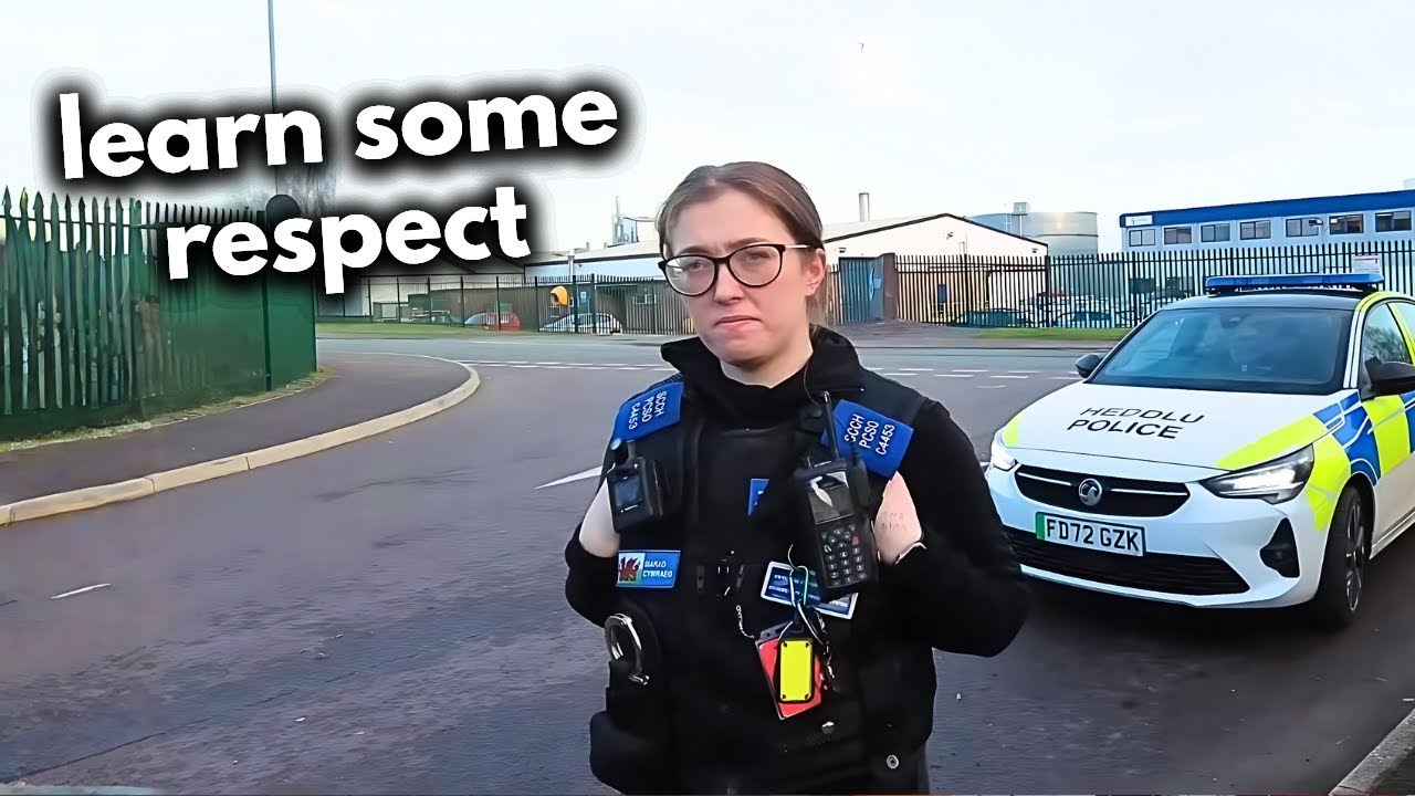 UK Officers PANIC as Auditor Outsmarts Them &ndash; Huge Police Mistake Caught on Camera!