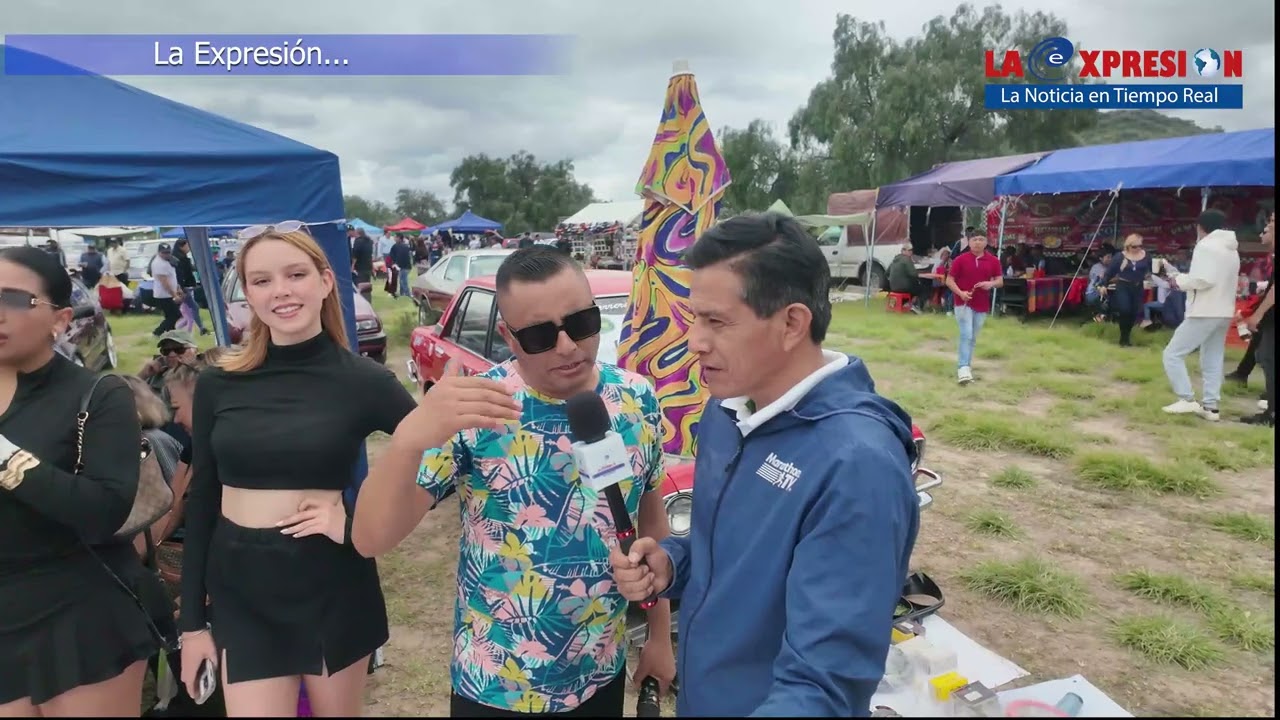 Exhibición de autos en Santiago Tepeyahualco, Hidalgo