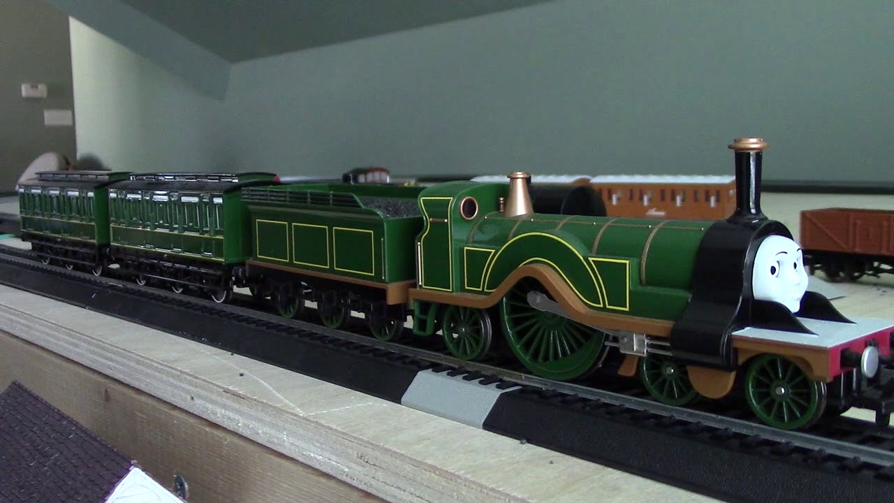 Bachmann HO Scale Emily's Coach And Brake Coach