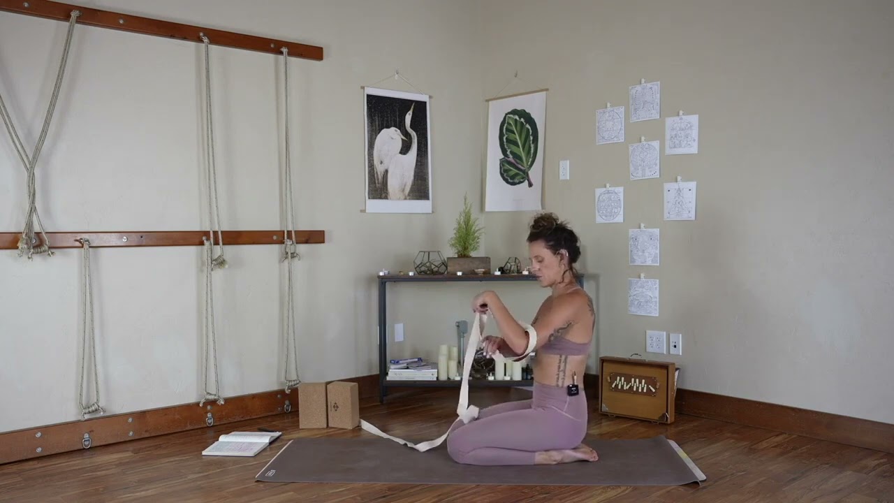 25 Minute Katonah Yoga™ Practice For Moving Currency