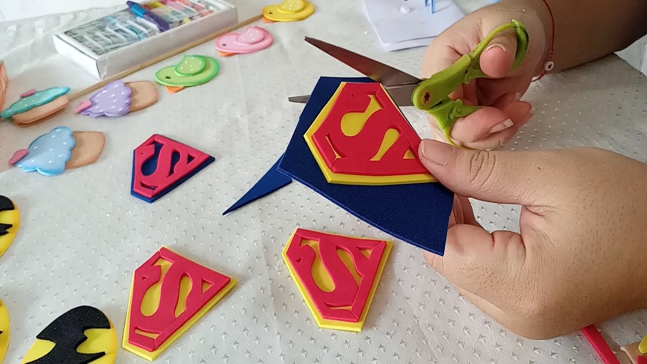 Apliques de foami f&aacute;ciles para decorar l&aacute;pices/esferos paso a paso  Manualidades