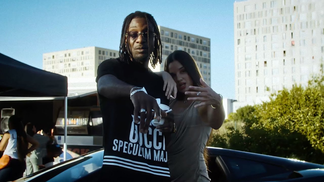 Bazbaz x Bianca Costa - Real life (Clip Officiel)