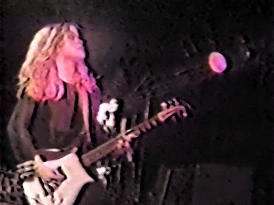 Babes in Toyland - Bloomington (1991)(DHV 2012)