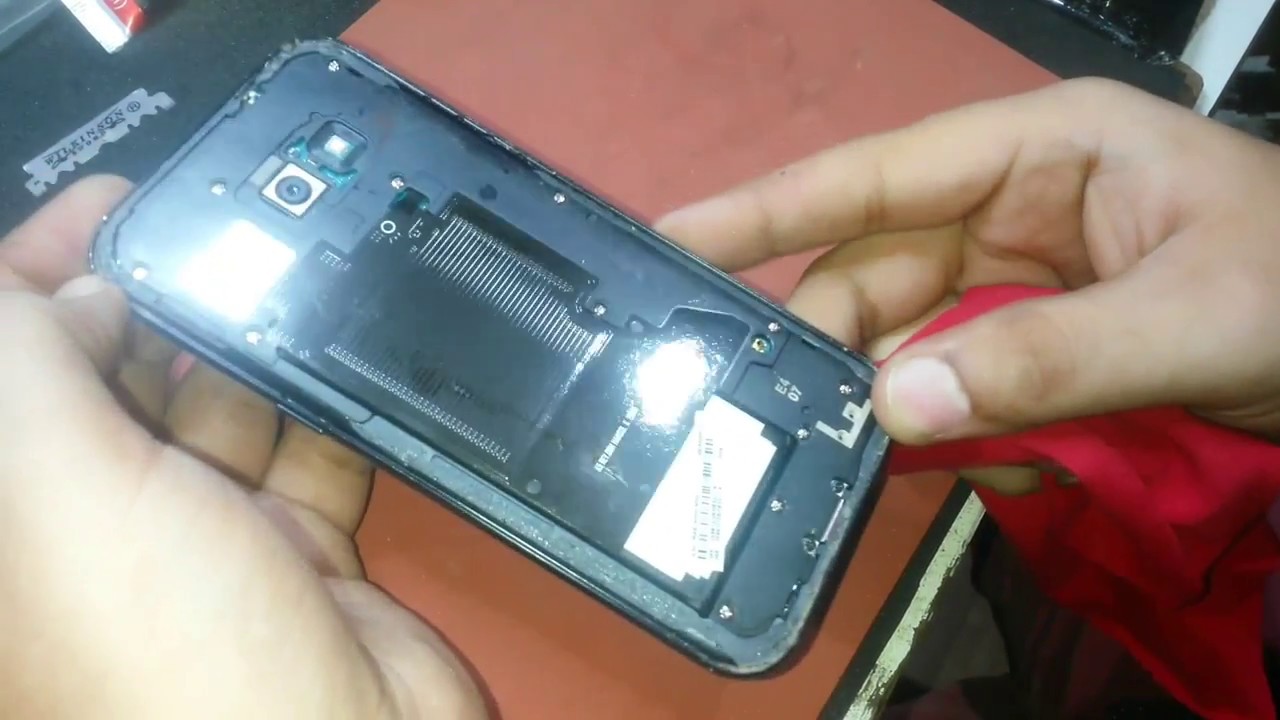 Samsung A5-2017 broken glass replacement A-520 back glass