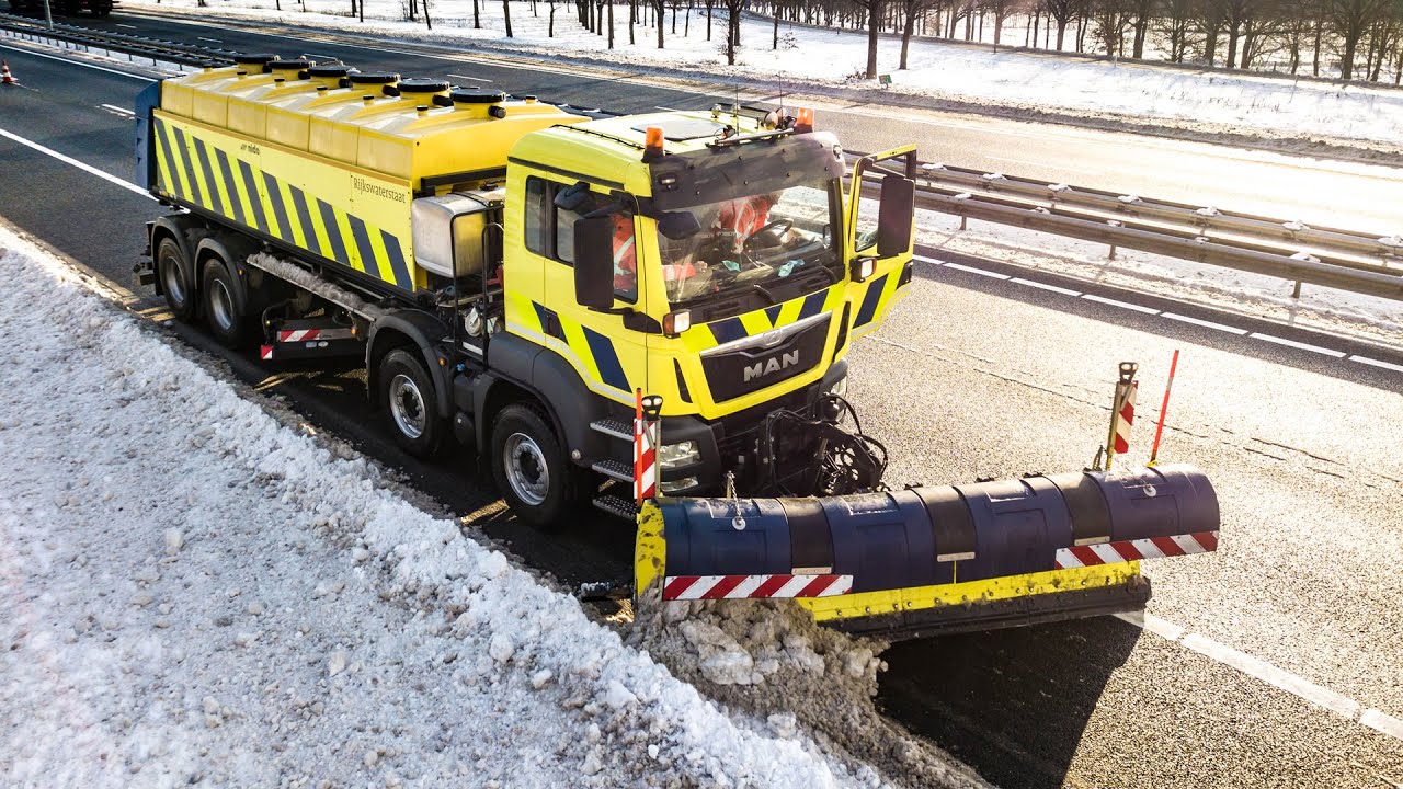 Winterse toestanden in de zomer | Strooizout en strooiwagens | Rijkswaterstaat