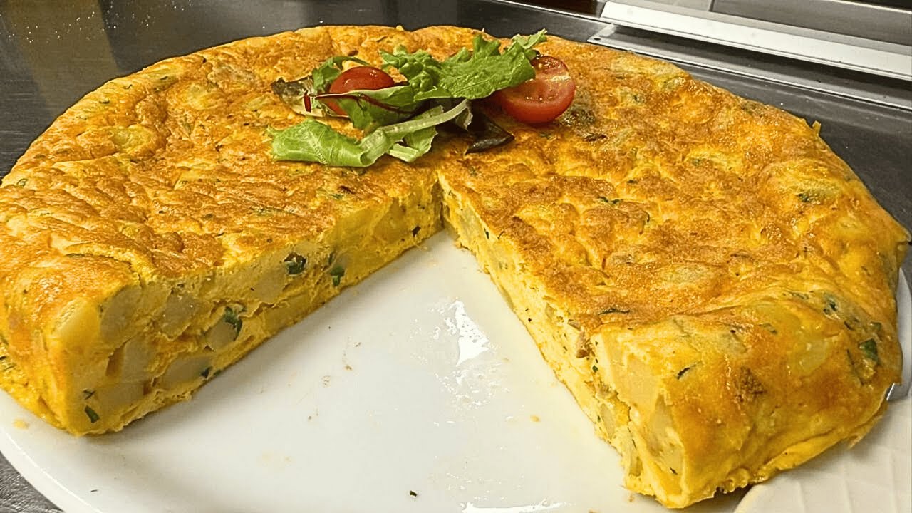 Tortilla Omelette Bou Gaw  L'Omelette Rapide pour les Étudiants! 🍳🔥