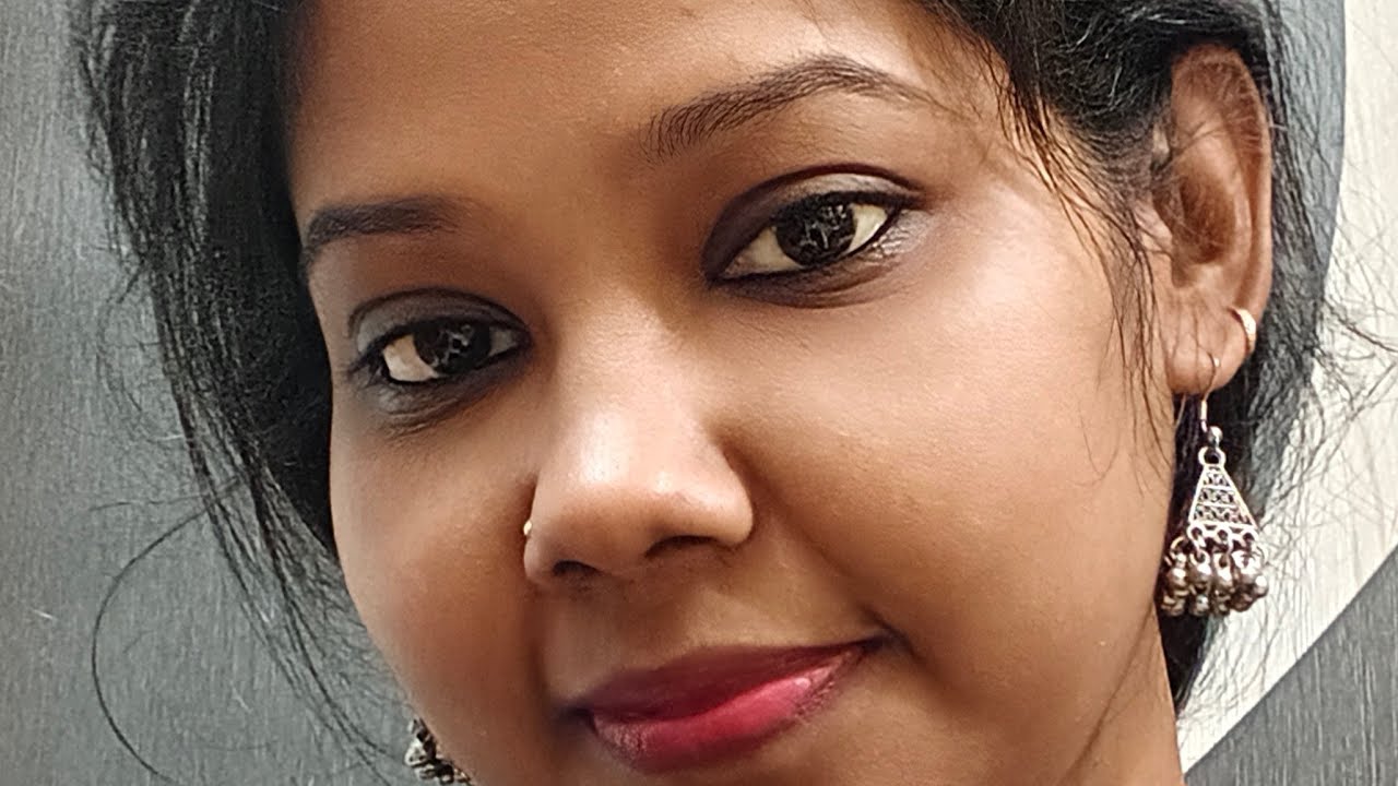 প্রেম প্রমাণ দিয়ে হয় না, প্রেম হয় বিশ্বাসে ,সম্মানে, আর যত্নে।