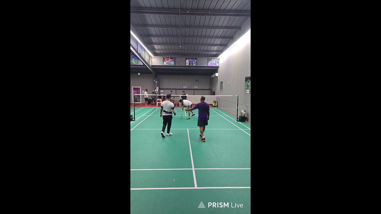 | SHUTTLERS Al Ain (SAA)- Indoor Badminton court Live Streaming .