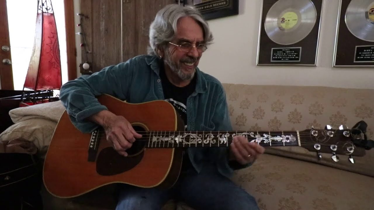 Lonesome Bobby and CoCo