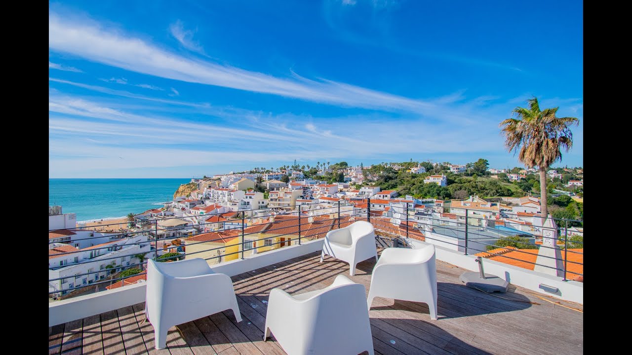 Casa Pharinha, Carvoeiro