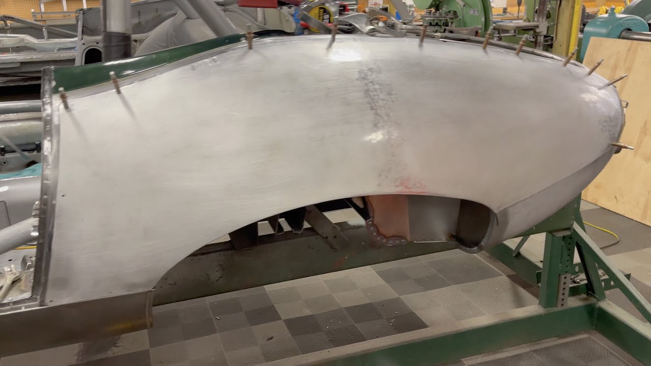 Jaguar E-Type - 1967 Vintage Racing Crash Repair - Part 14 - Oversize Rear Wings