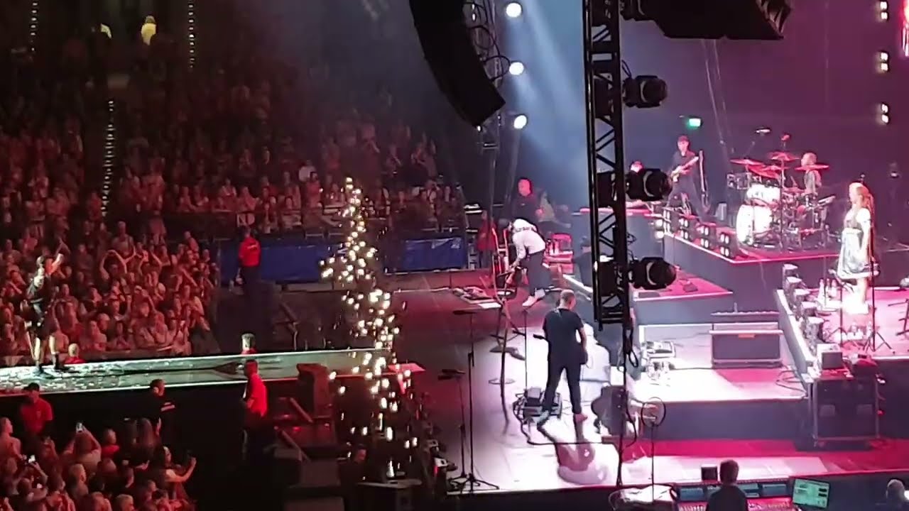Andreas Gabalier live in der Arena Leipzig.  -Schluss-  17.10.2025