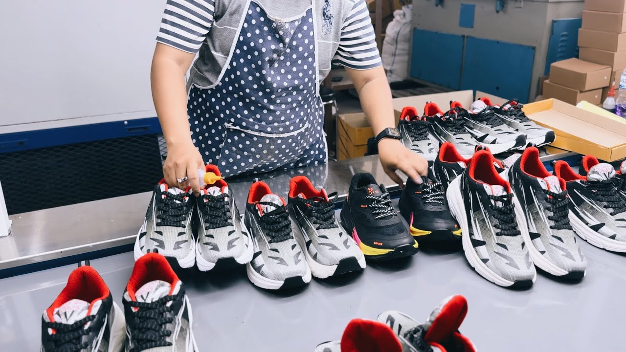 See the Mass Production Pocess of INDONESIA made Sports Shoes for AMERICA