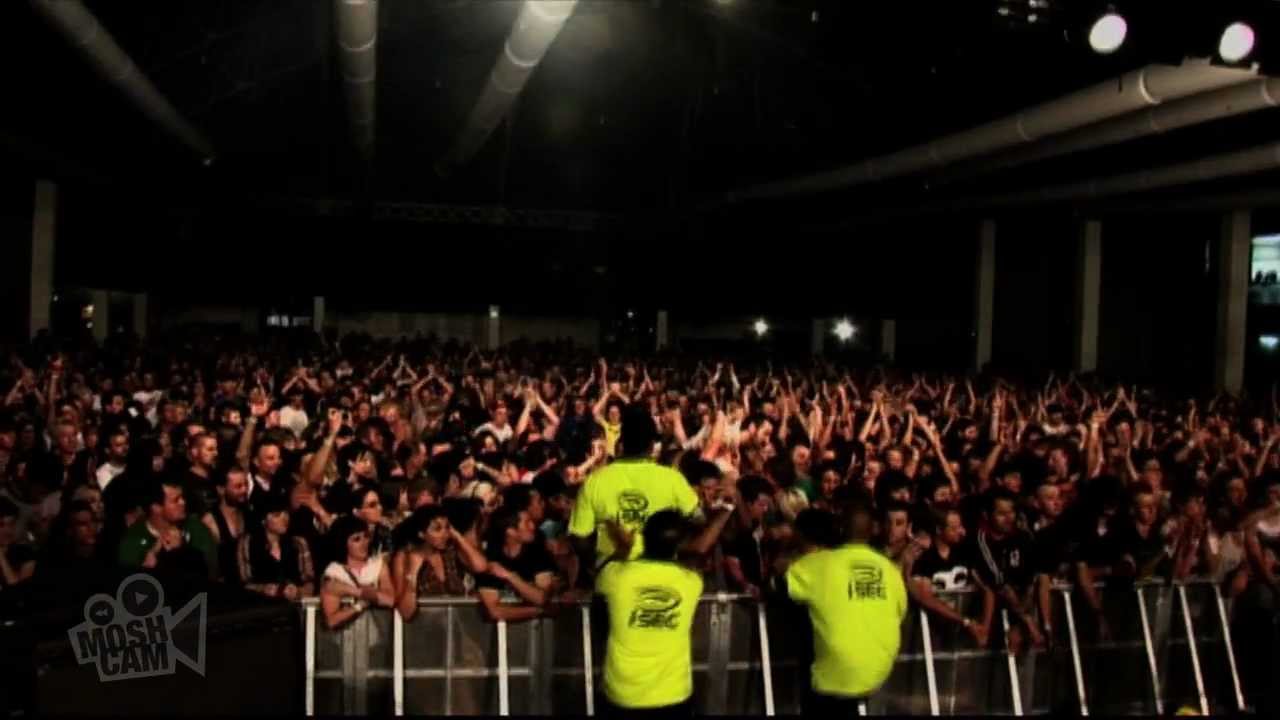 Descendents - Myage (Live in Sydney) | Moshcam