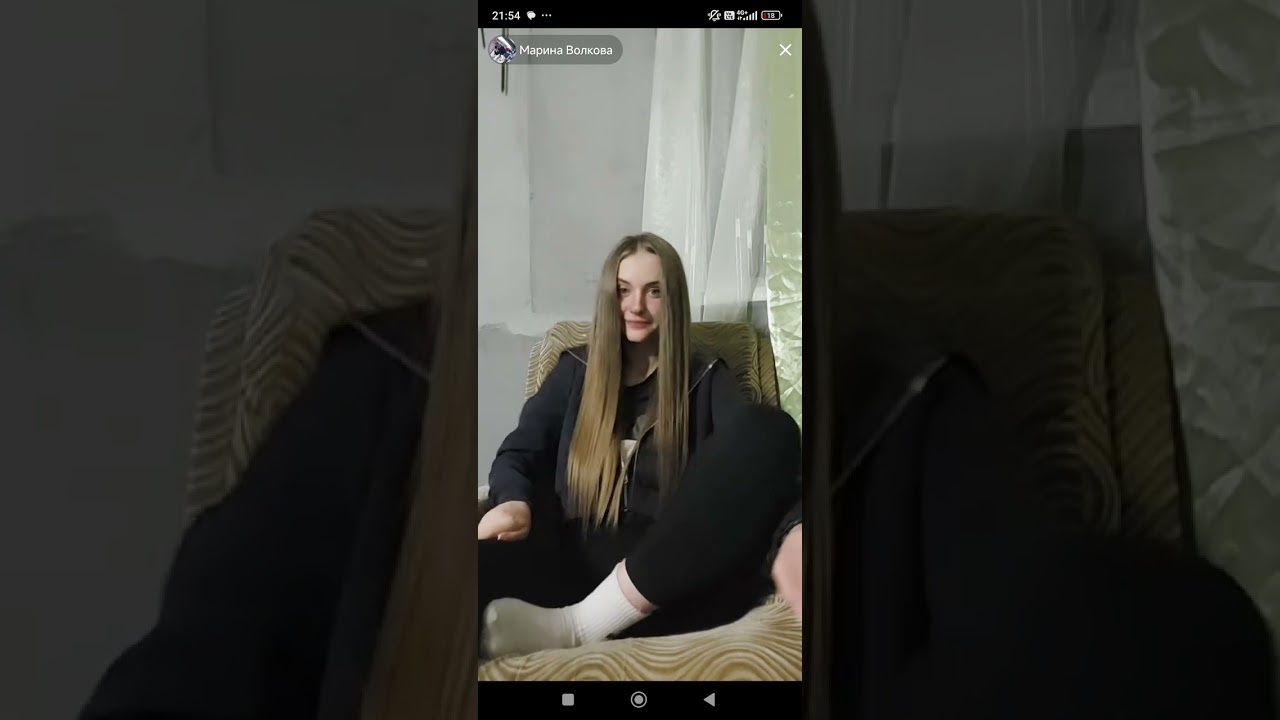 A girl in white socks from tiktok 8
