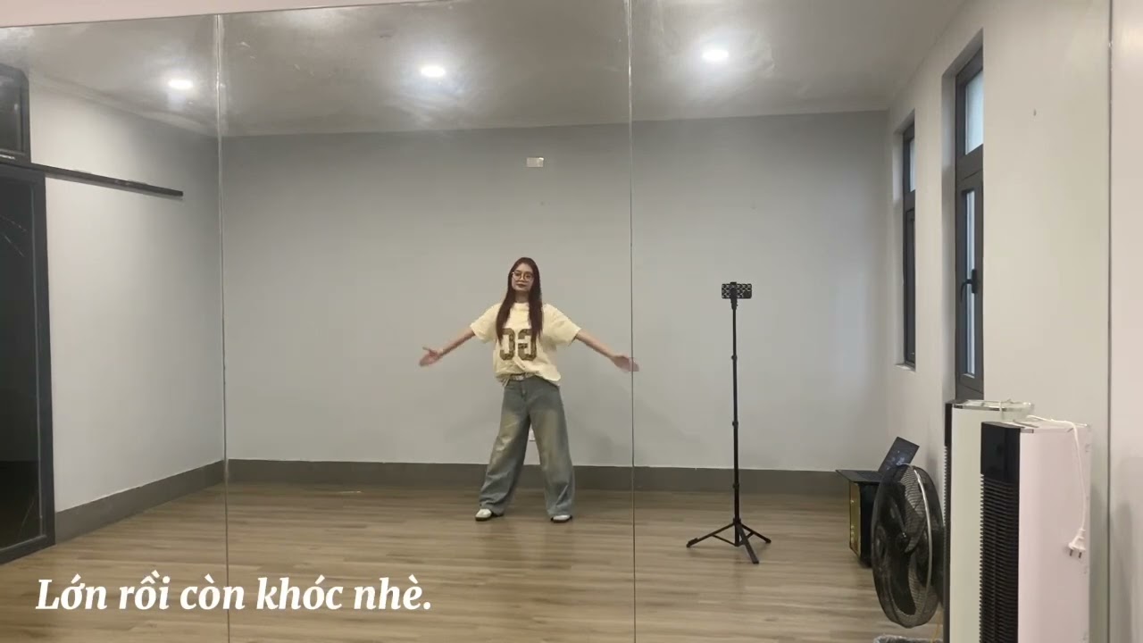 Hướng dẫn nhảy bài “Lớn rồi còn khóc nhè” - Cô Phi Yến