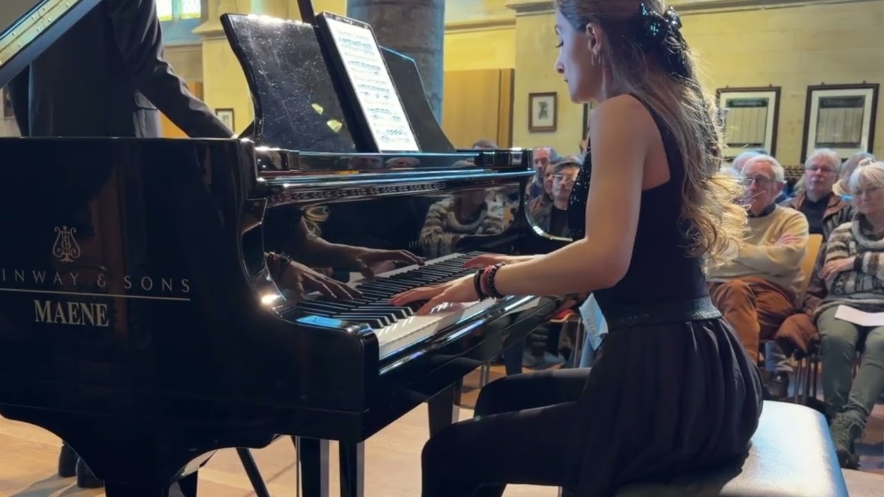 Ferdinand Krumbügel – baritone & Sofi Simeonidis – piano