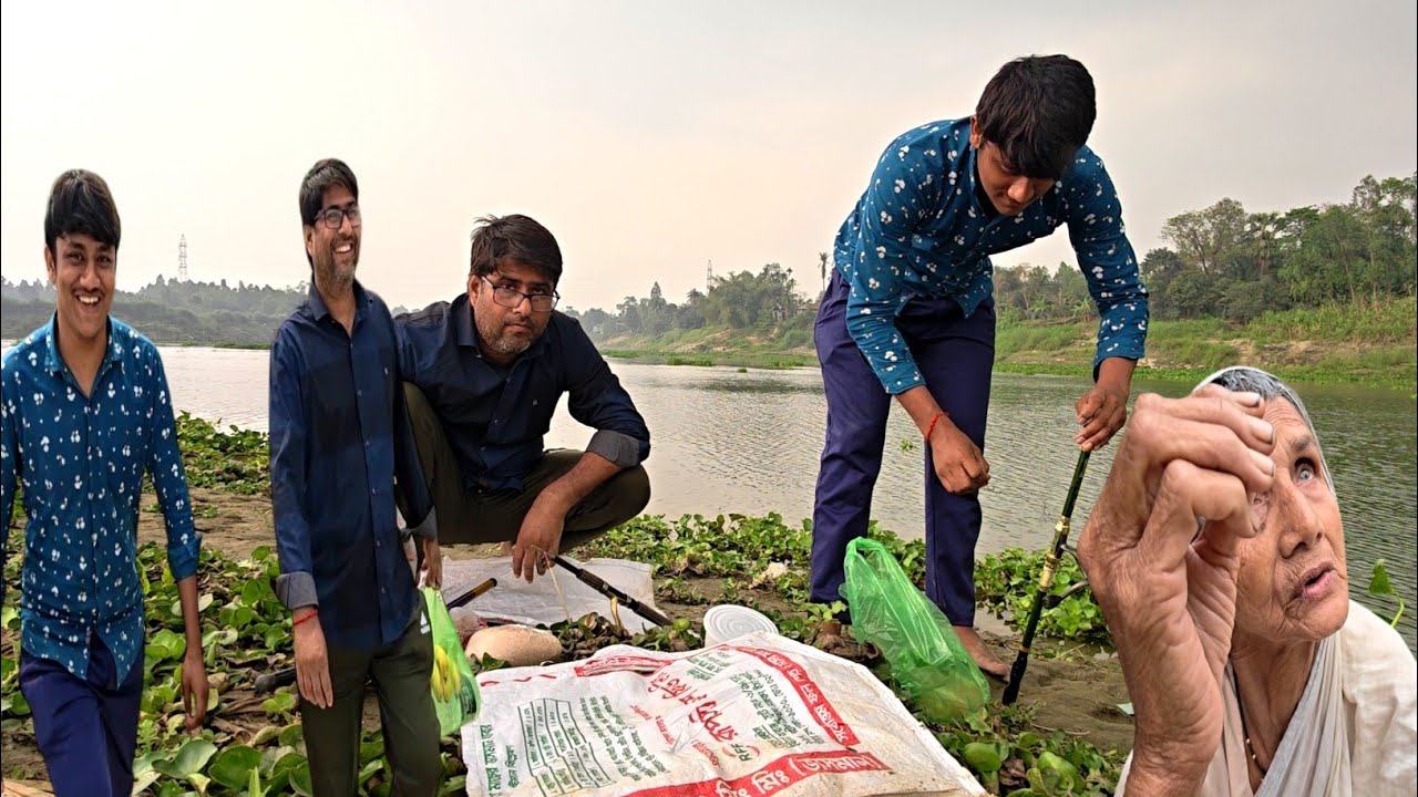 আজ হঠাৎ করে ঢাকার জামাইবাবুর সাথে নদীর ঘাটে দেখা , village vloger Bangladeshi 