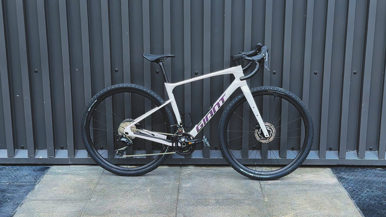 GIANT REVOLT ADVANCED 2 2026 | GRAVEL BIKE 