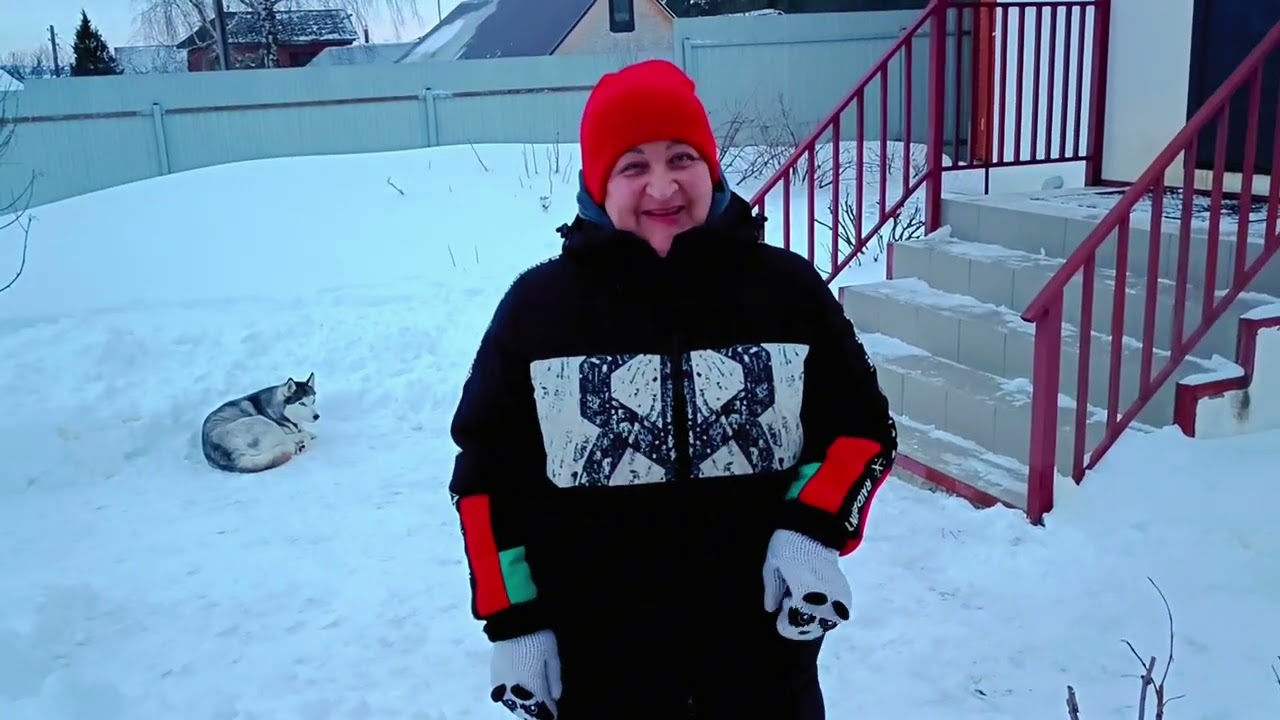 Жарим шашлык. У меня в гостях Екатерина.