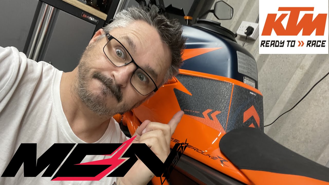 Защита бака MCN Grafix для 1290 super duke r 2020 года