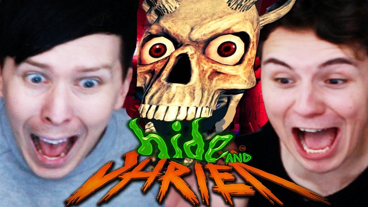 THE JUMPSCARE SHOWDOWN - Dan vs. Phil: Hide and Shriek