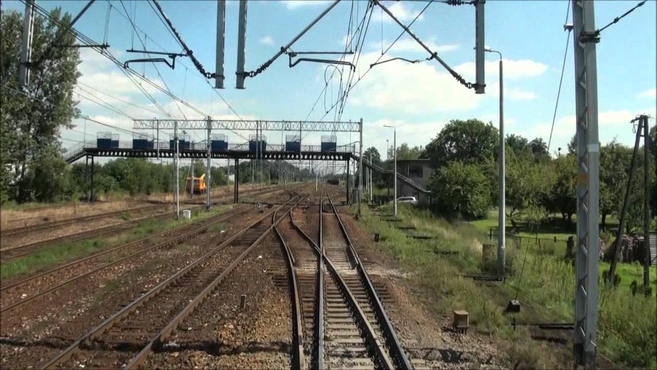EC111 przejazd przez stację Chybie