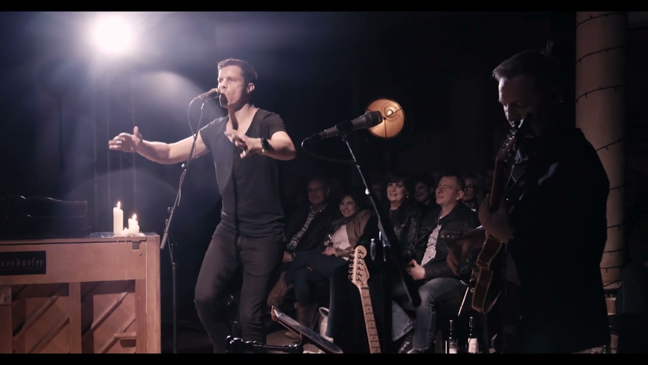 Elvis Blue - Hand vol Gruis (Live)