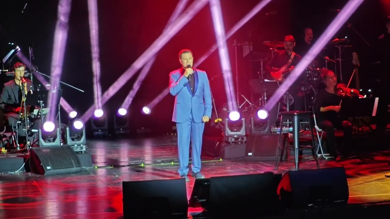 Mario Frangoulis: So in Love konserinden klipler İstanbul
