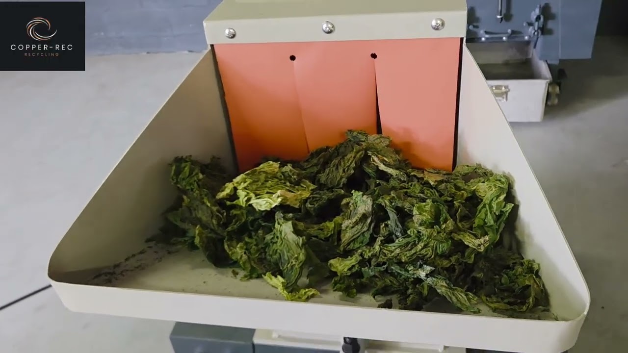 Test broyage algues / Algae grinding test with granulator MAC10 by Copper-Rec
