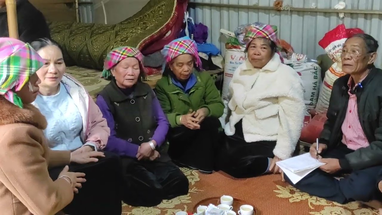 Đội đoàn kết xã Tú Lệ lên ủng hộ lò thanh thôn lìm Thái