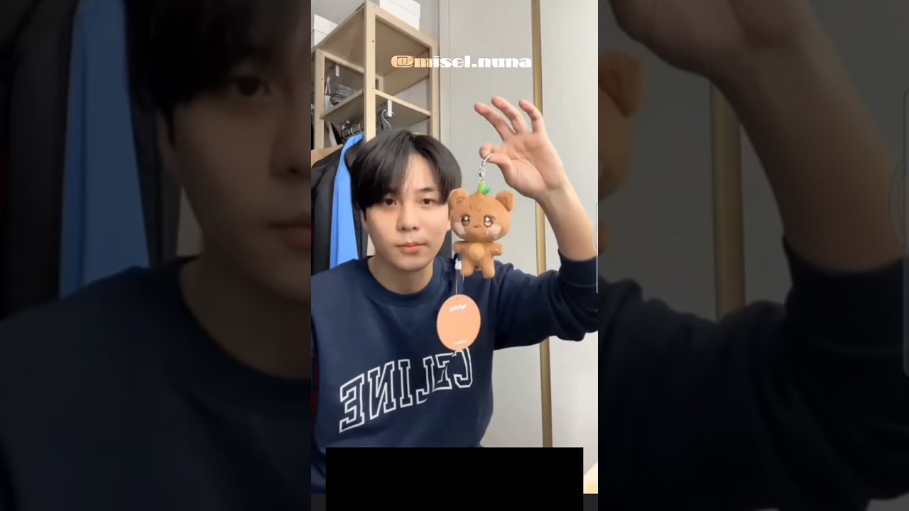 [ENG] Jongho unboxing the doll in the dressing room 