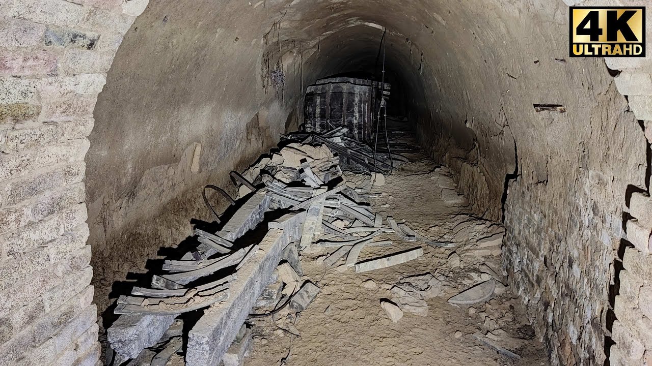 UrbEx: Zwei alte Weinkeller bei Engelmannsbrunn/NÖ