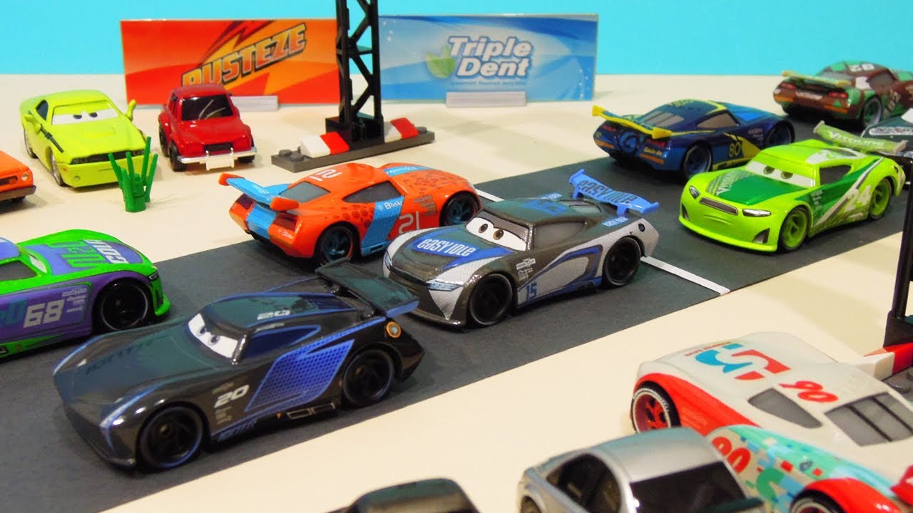 Disney Cars 3 : Jackson Strom's Piston Cup Racing - StopMotion