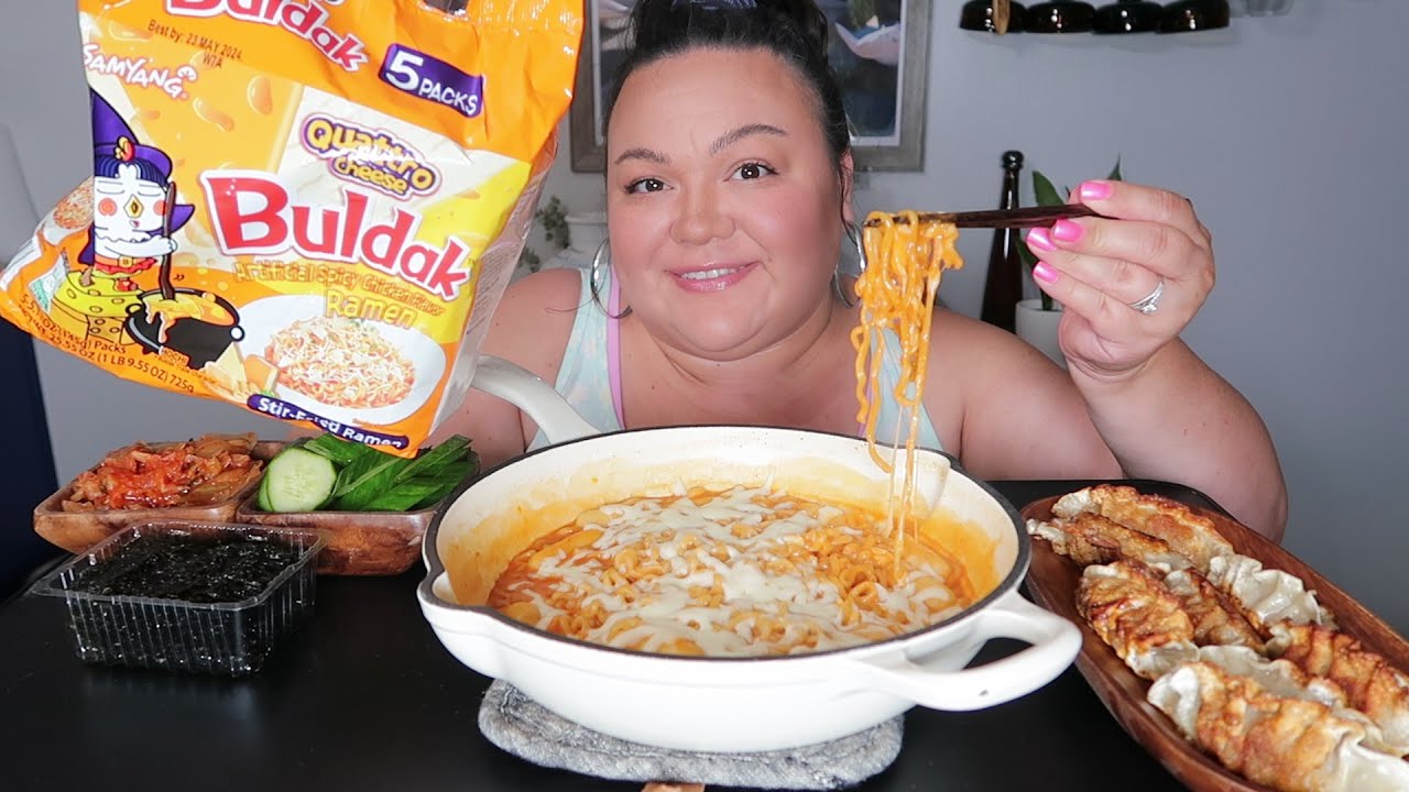 Quattro Cheese Spicy Ramen Mukbang