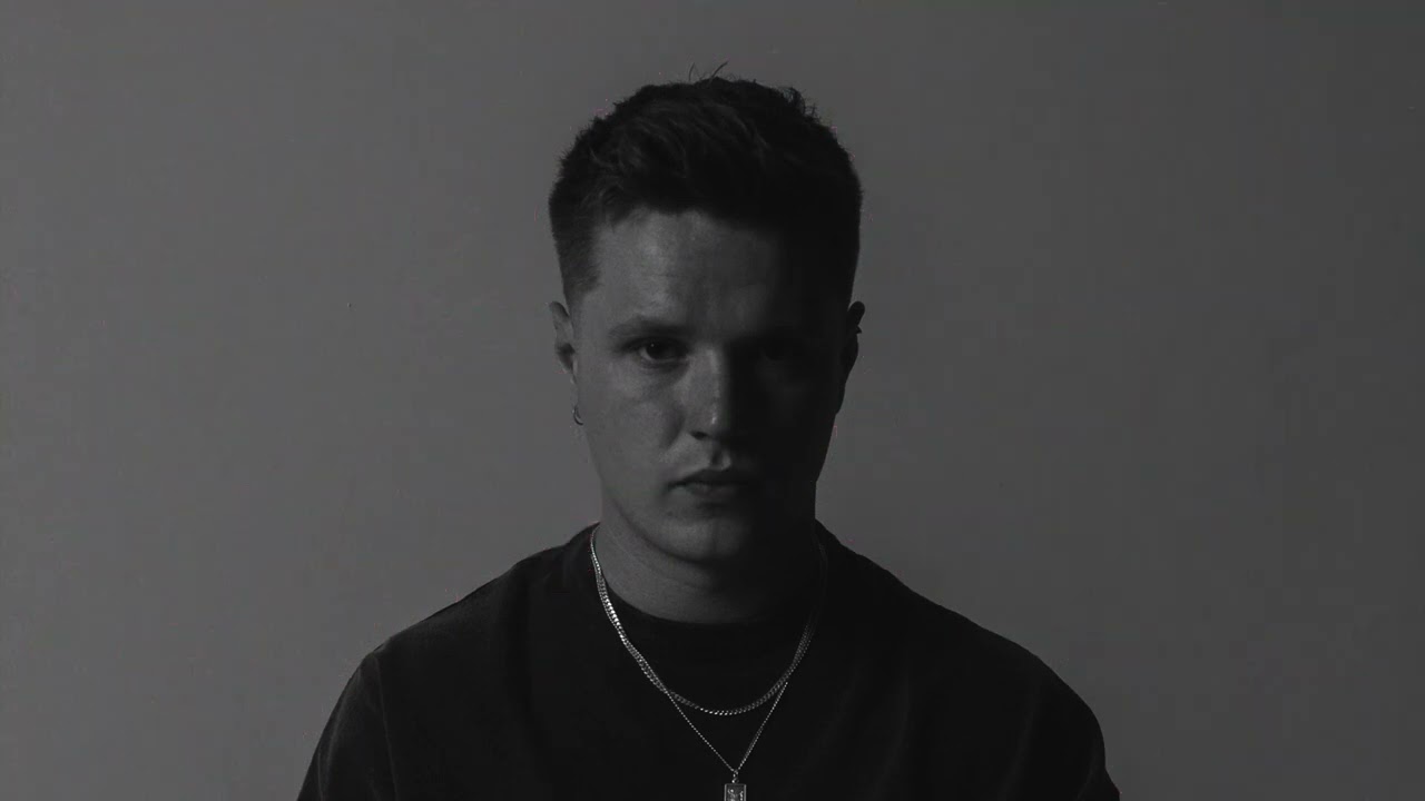 Sonny Tennet - Don't Want A Heart (Visualiser)
