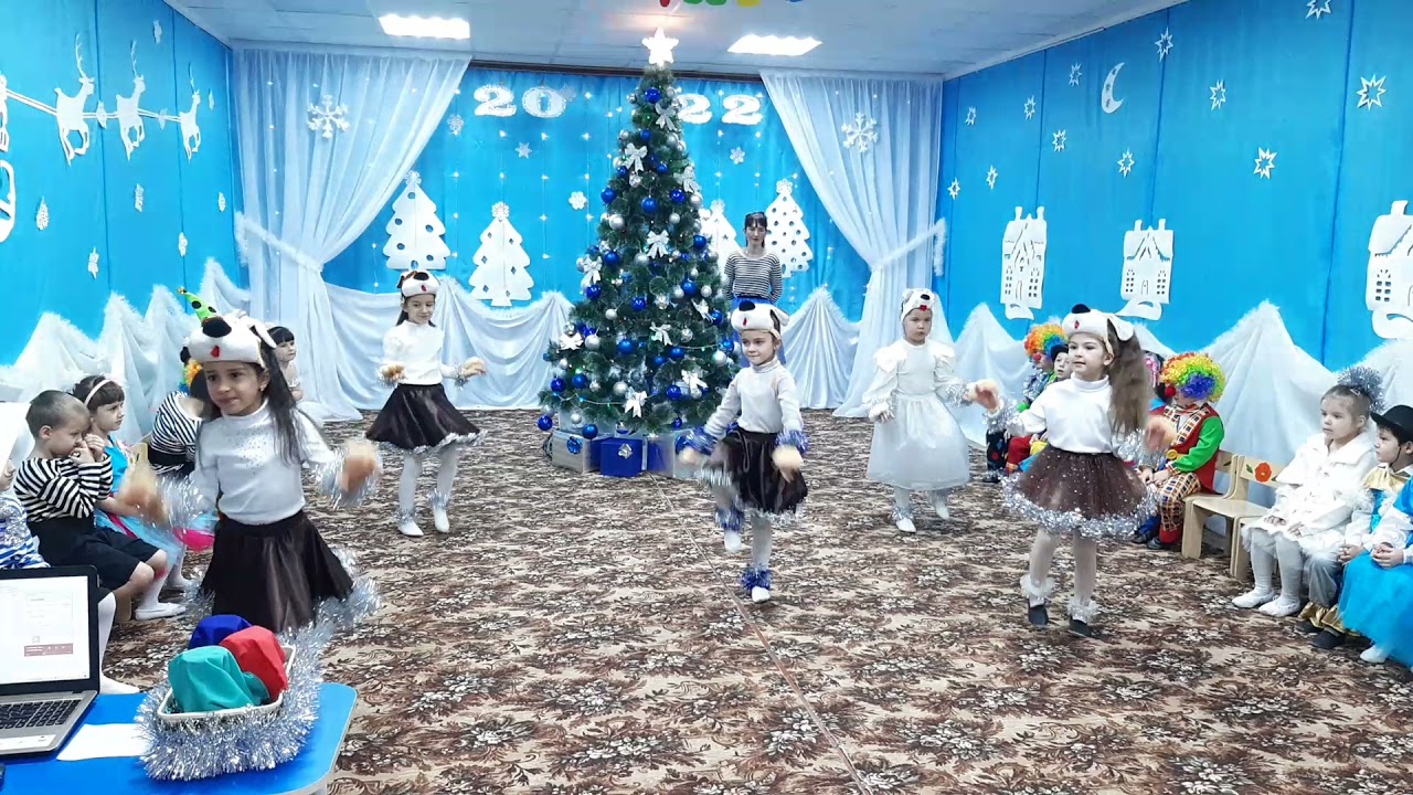 Танец собачек старшая группа