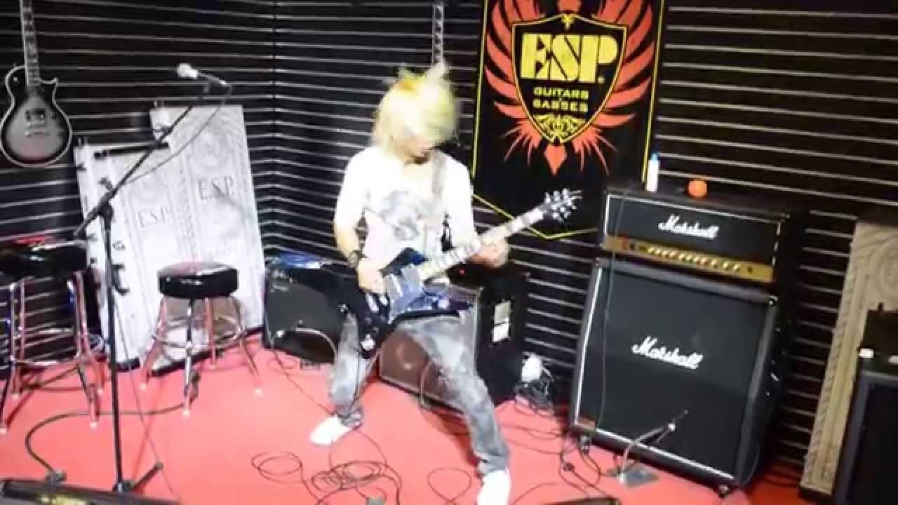 NAMM 2015 Anaheim Convention Center - 1/23/2015 ESP Booth - SYU GALNERYUS Performs "DESTINY"