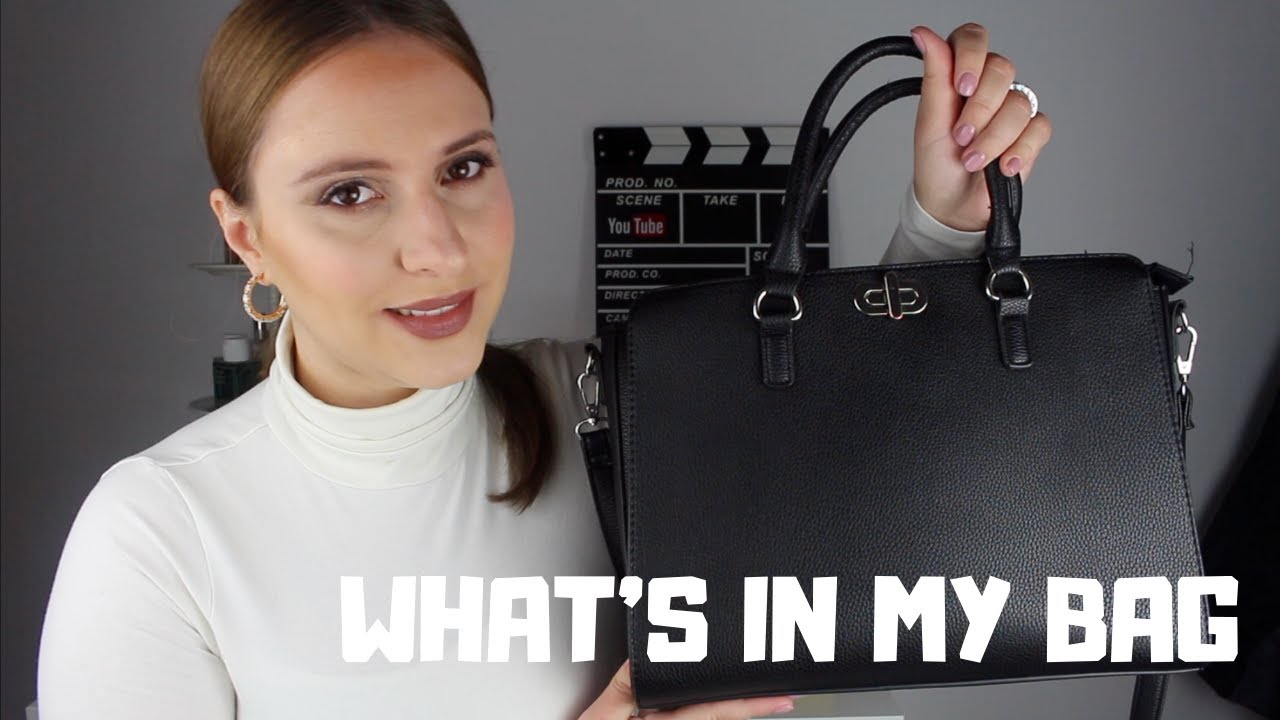 Τι έχω μέσα στην τσάντα μου; | Artemis Samara