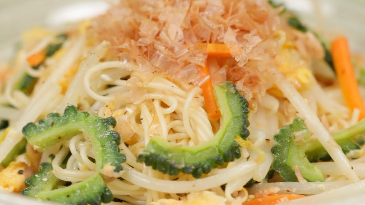 Somen Chanpuru Recipe (Vegetable and Noodle Stir-Fry) | Cooking with Dog