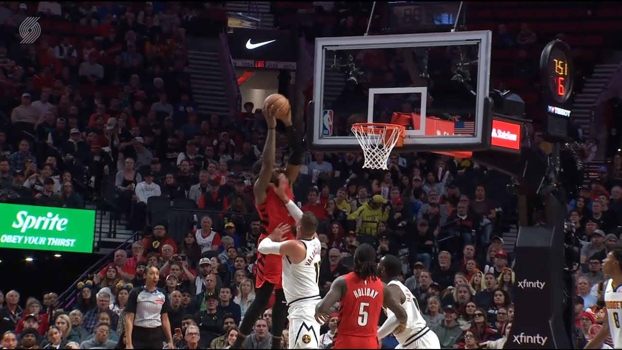 Robert Williams III with the alley-oop dunk over Jonas Valanciunas - 10/31/25