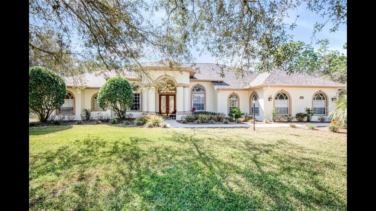 Stunning Pool Home For Sale in Beverly Hills Florida on 1 acre