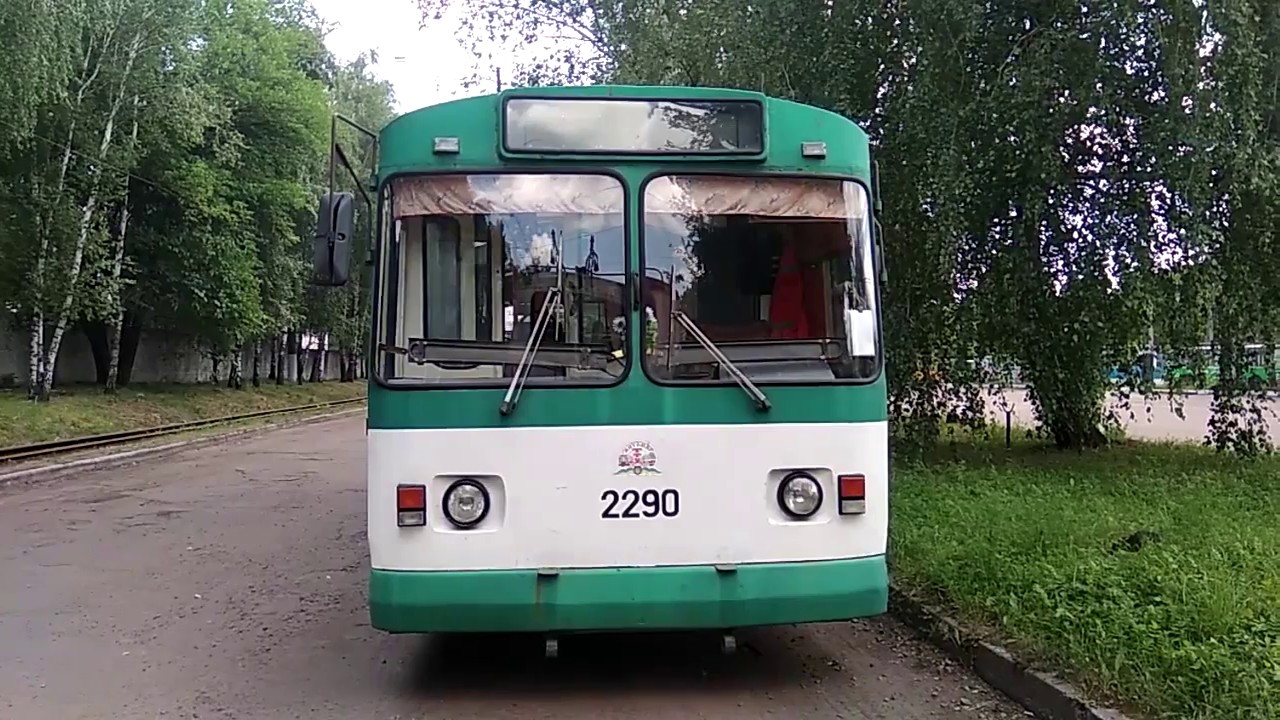 Житомирский троллейбус: ЗиУ-682В-012 №2290 - Обзор