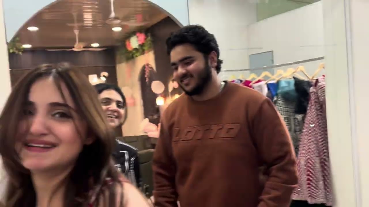 Finally Saloon Ki Opening Ho Gae 🙂| Gifts Unboxing Video 😅