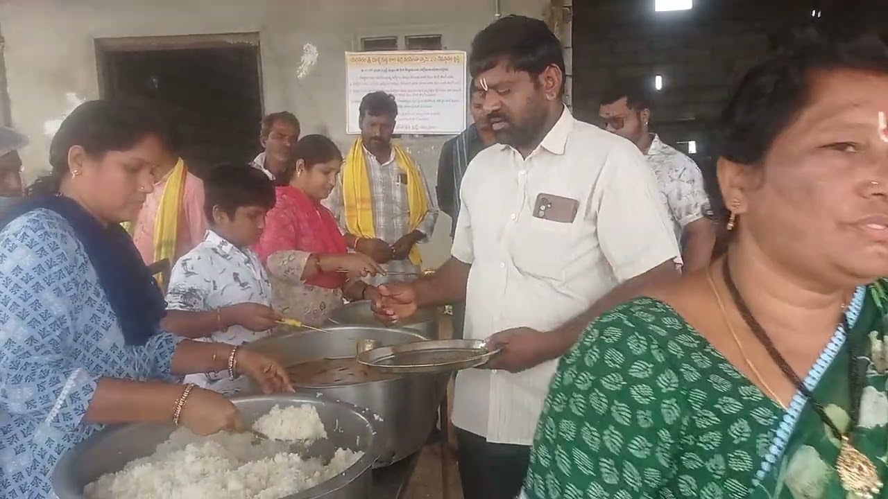 ఈరోజు శనివారం బాల ఉగ్ర నరసింహ స్వామి సన్నిధిలో అన్నదాన కార్యక్రమం