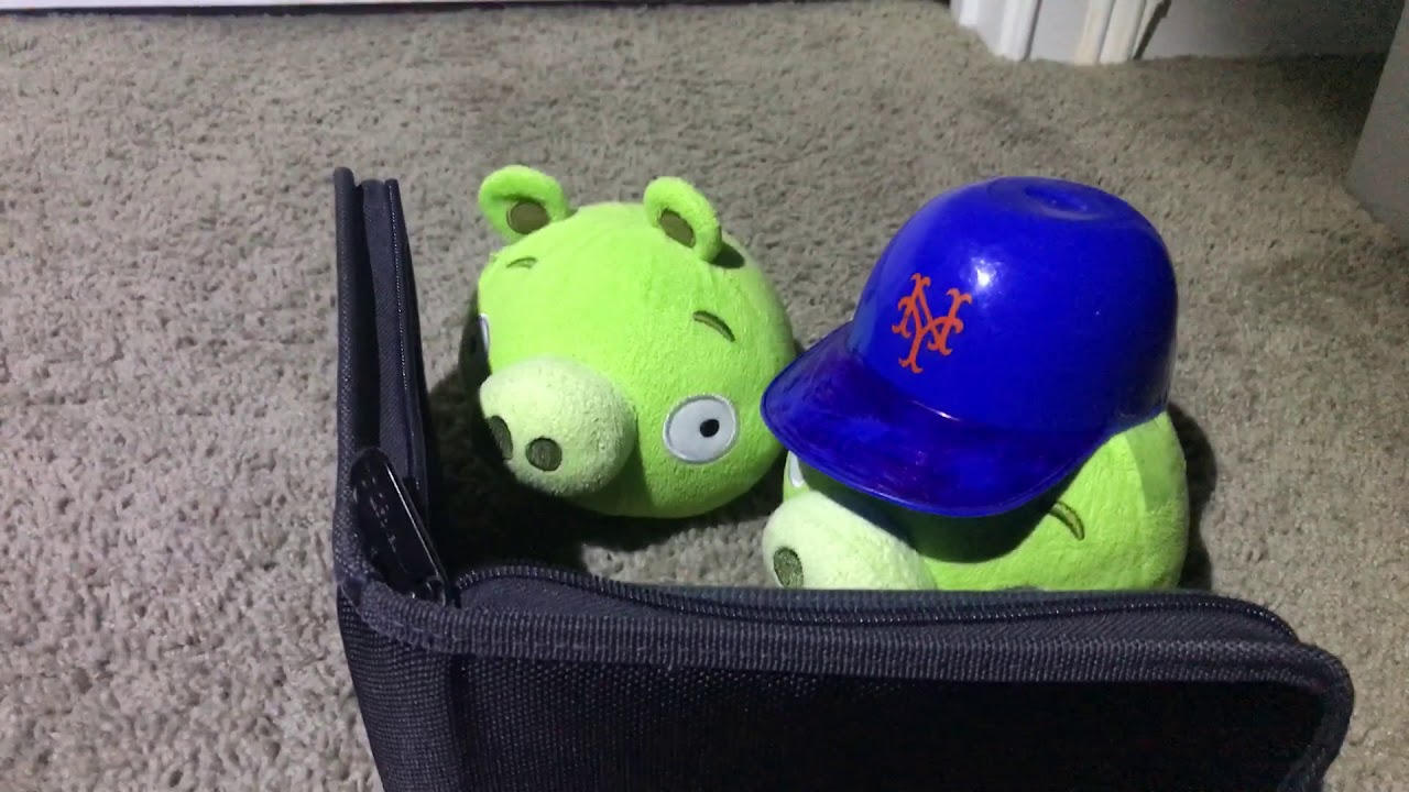 Piggy Tales - 4th Street | Hard Days Light (Plush Version)