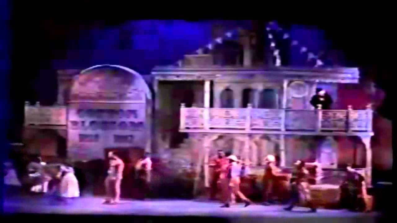 Show Boat 1
