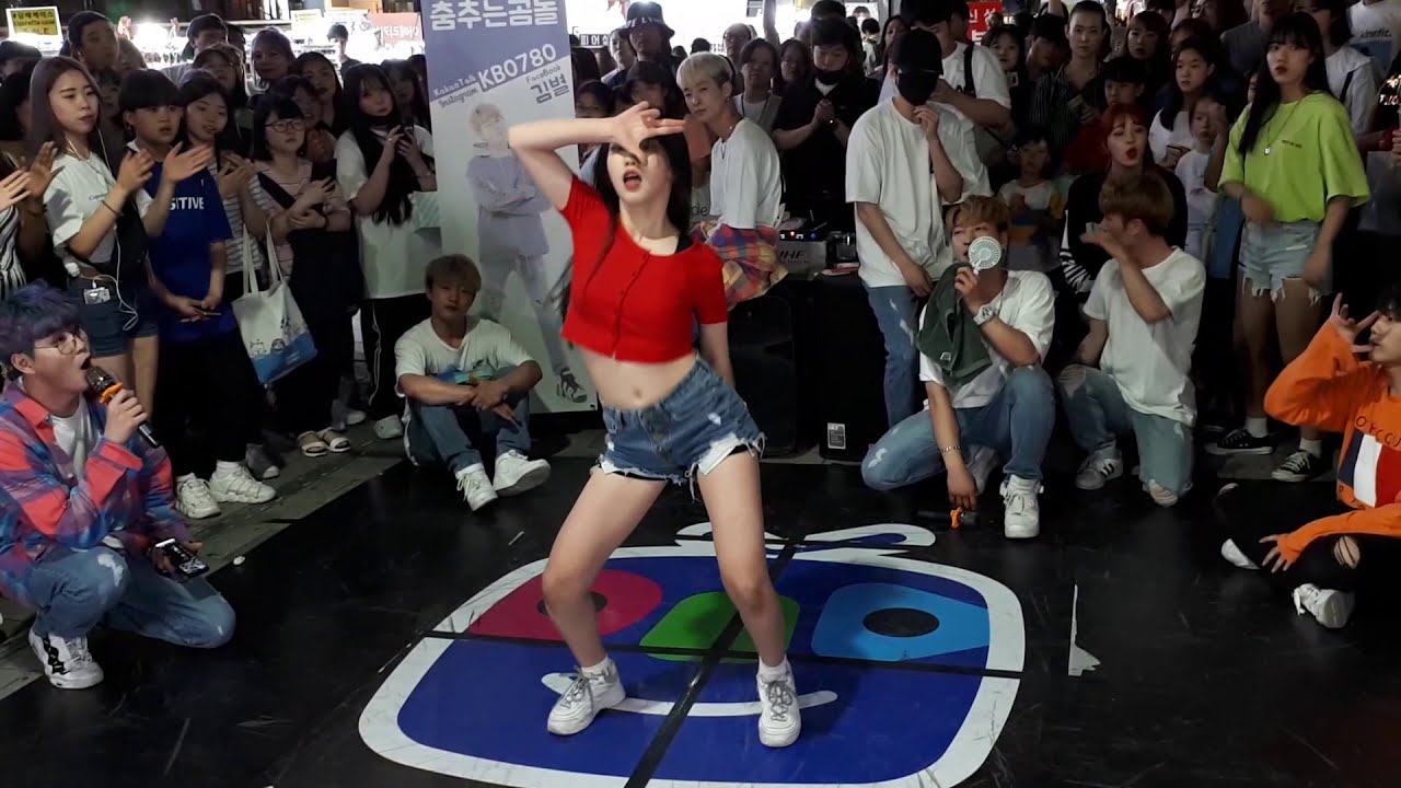 AF SHOW. ARTISTIC 