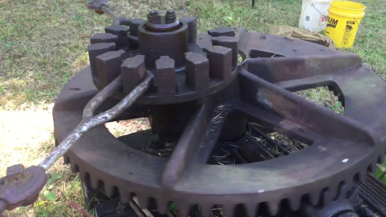 15 hp Bovaird & Co. Halfbreed engine running a power
