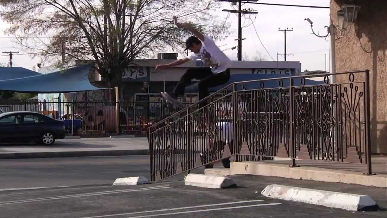 LAKAI 'YIR' DIE